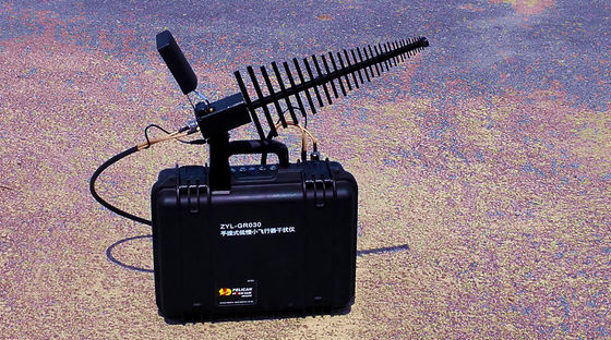 วงดนตรีทำงานหลายทิศทาง Waterproof Directional Drone Jammer 41X32X17cm